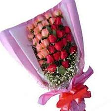 24 Pink and red roses bouquet