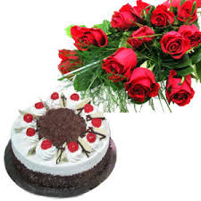 Half kg black forest Cake with 12 Lovely Dutch Roses