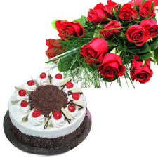 black forest Cake with 12 Lovely Dutch Roses