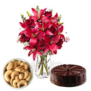 6 lilies vase with 200 gm cashews and 1 kg cake