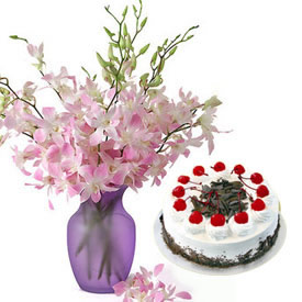 Orchids in glass vase+ 1 kg cake
