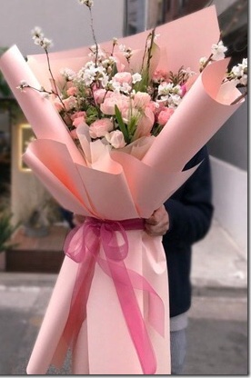 Jumbo Gigantic huge pink roses bouquet 3-4 feet