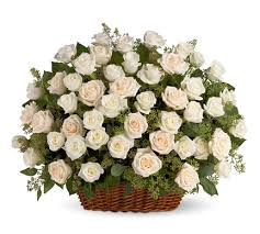 100 roses basket