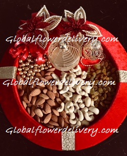 500 gm mix dryfruit in a decorated tray