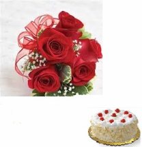 1/2 kg white forest cake with 5 roses